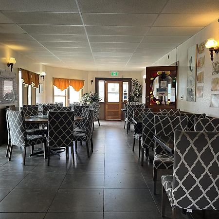 Kluane Park Inn Haines Junction Buitenkant foto
