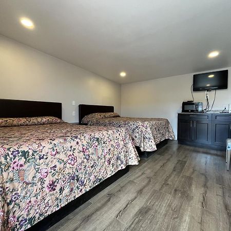Kluane Park Inn Haines Junction Buitenkant foto