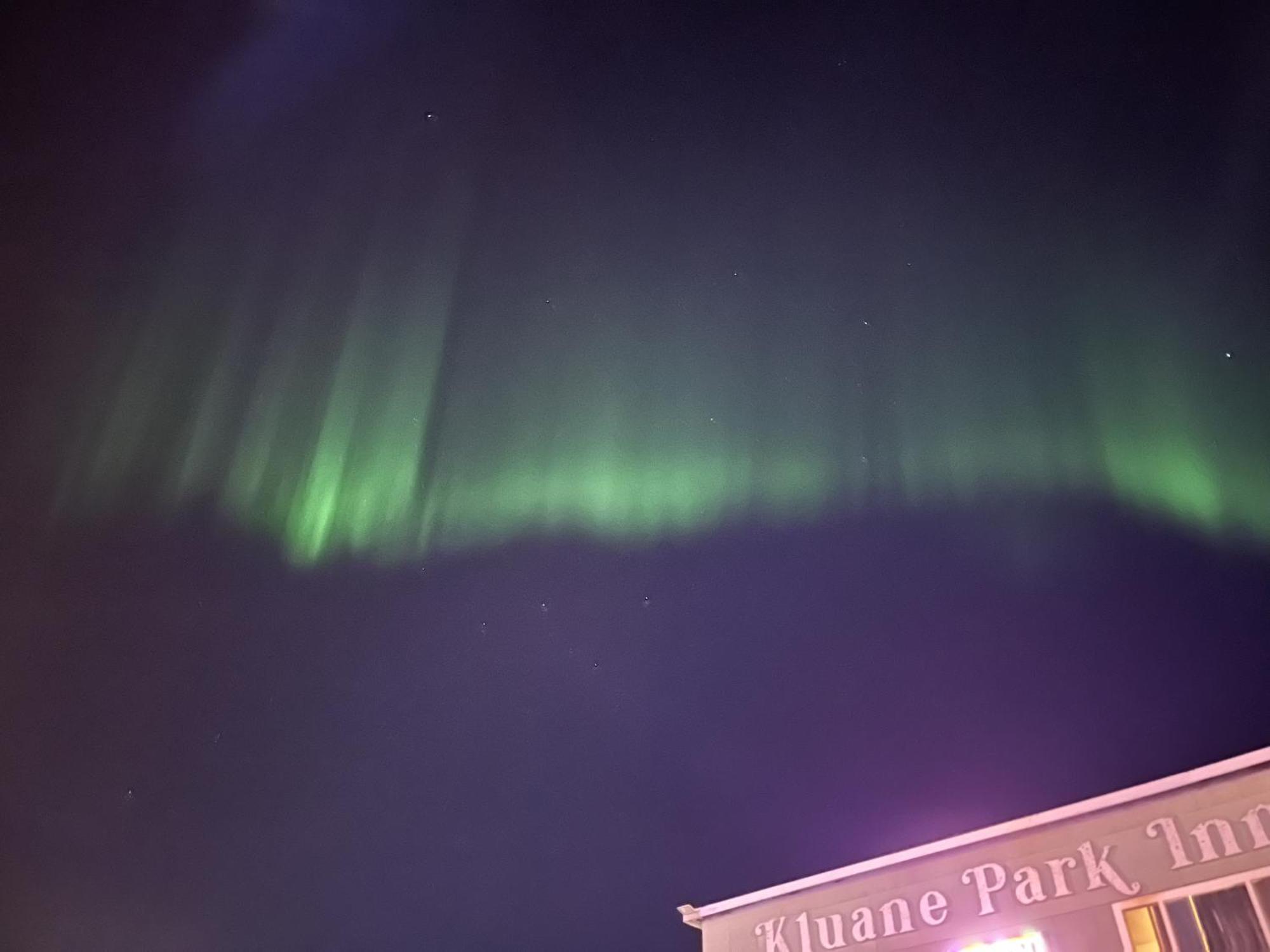 Kluane Park Inn Haines Junction Buitenkant foto